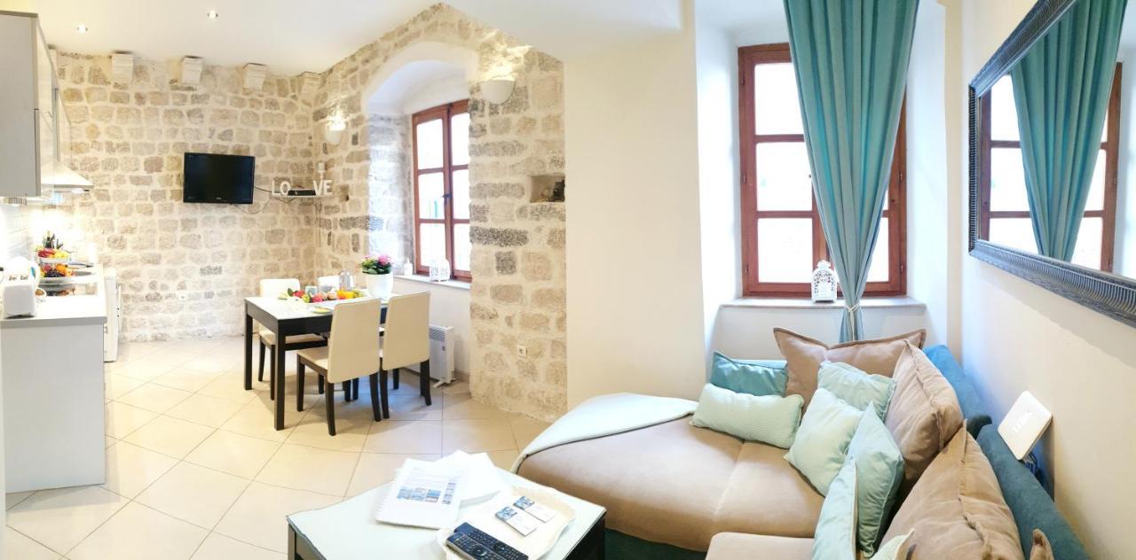 La Dolce Vita Apartment โกตอร์ ภายนอก รูปภาพ